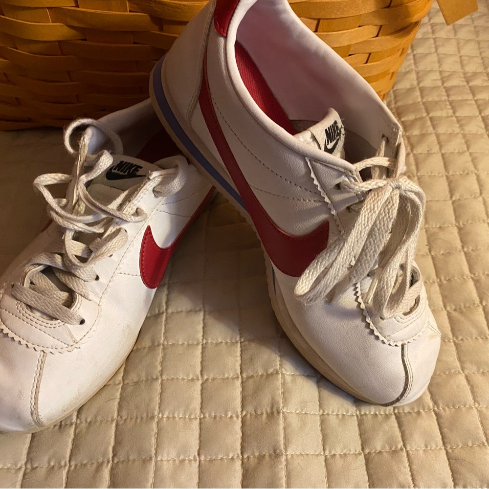 Nike Cortez woman’s sneakers
